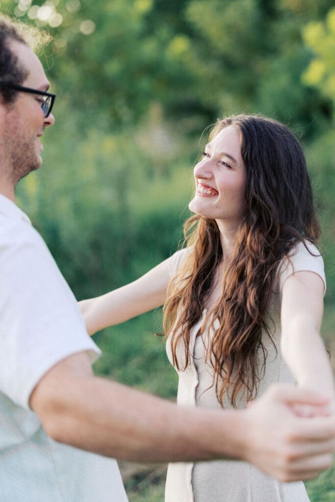 couple dances at seven islands state birding park in knoxville tennessee