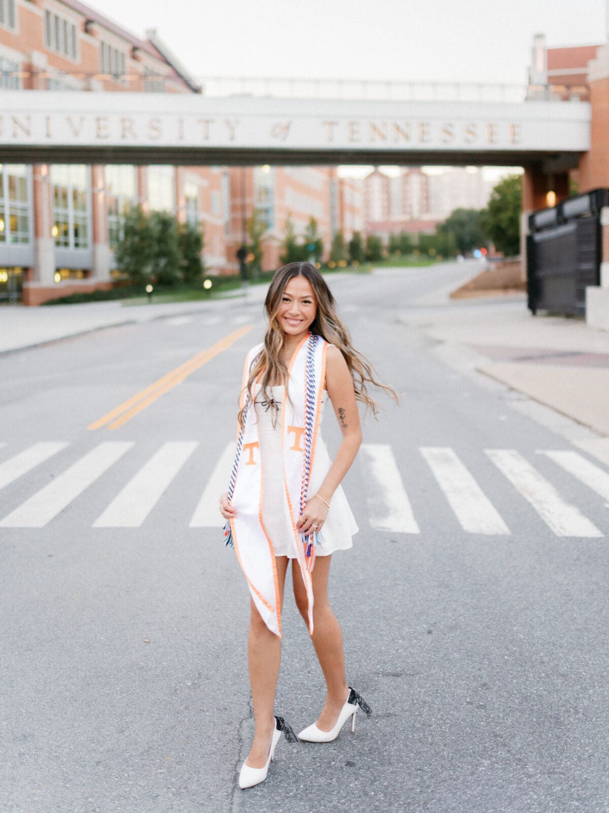 UTK graduation photos on campus in Knoxville, TN