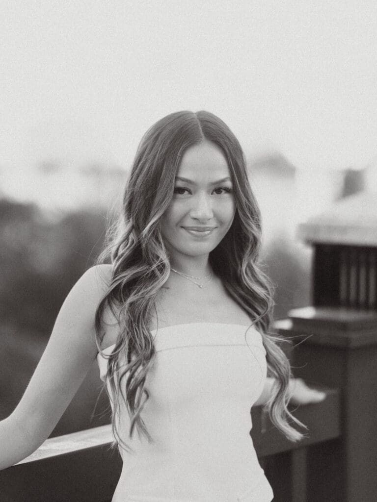 UTK senior photos on the University of Tennessee campus in Knoxville